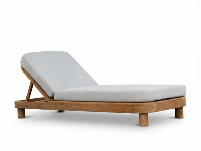 Como reclaimed teak sun lounger for hotel pools and resort terraces, by RecycleTeak