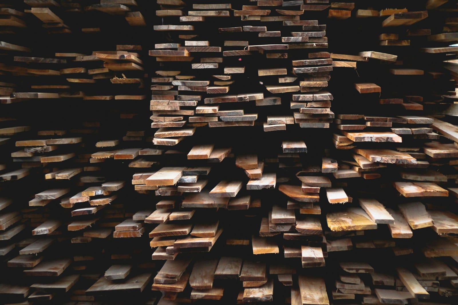 Grading Reclaimed Teak Quality: The A/B/C Framework Explained